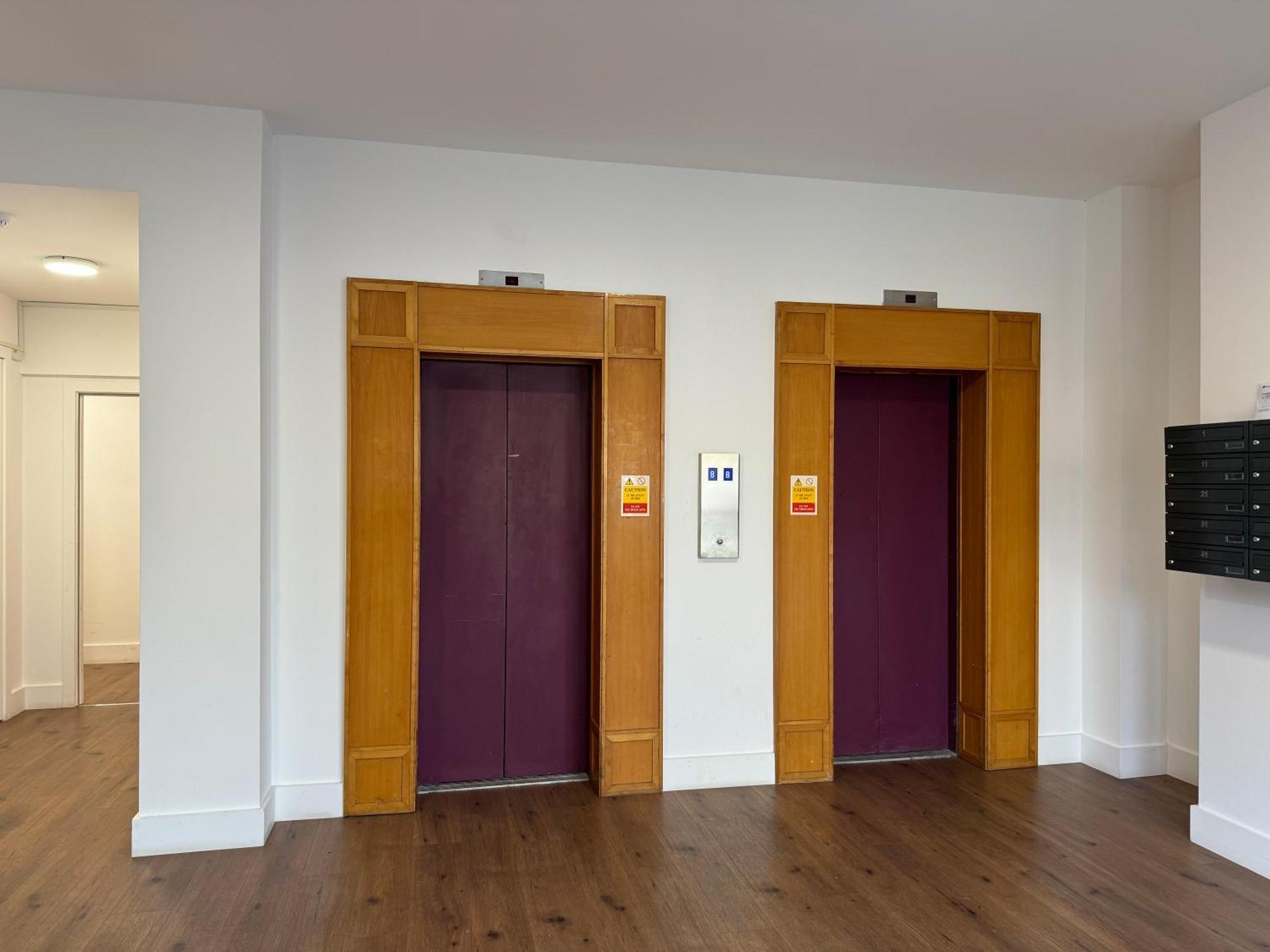 Modern One-Bedroom Apartment Swindon Exteriér fotografie